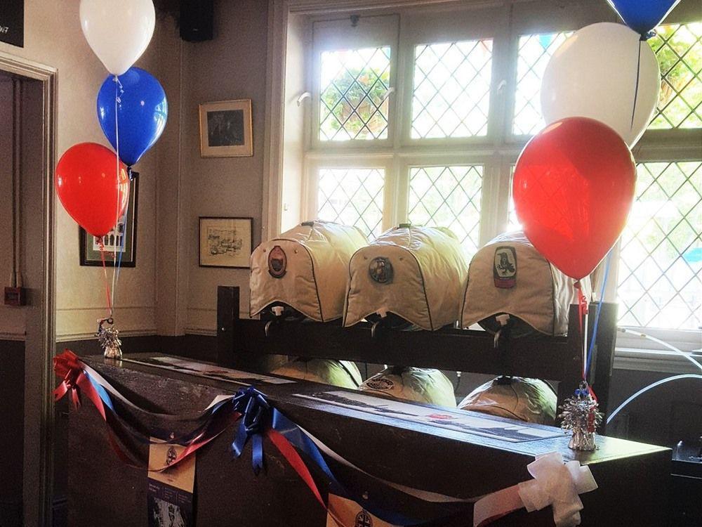 The Swan Inn Pub ايزلورث المظهر الخارجي الصورة